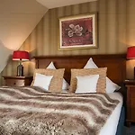 Sylter Hahn Hotel 3*