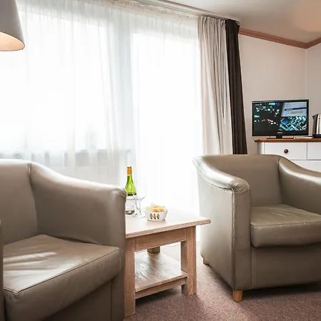 Sylter Hahn Отель Вестерланд