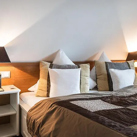 Sylter Hahn Отель Вестерланд